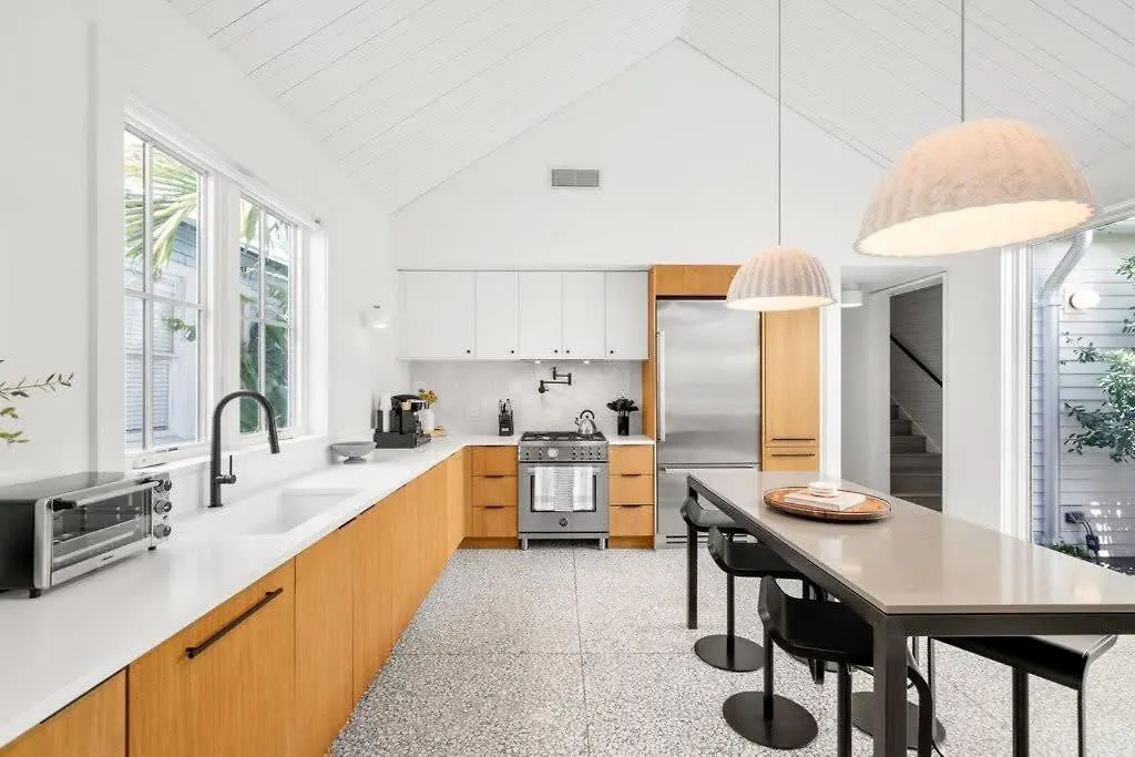 New! The Humidor - 2 Epic, Luxury Ybor Townhomes, Steps To 7Th Ave Tampa